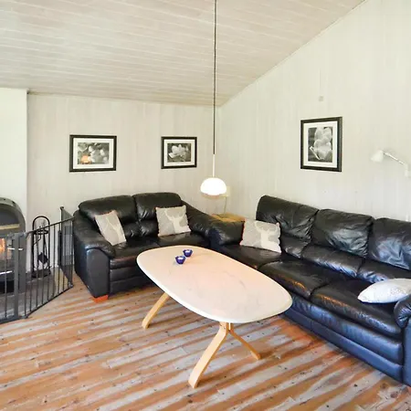 Pet Friendly In With Sauna Feriehus Glesborg