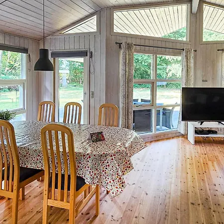 Husdjursvänligt I Med Bastu * Glesborg