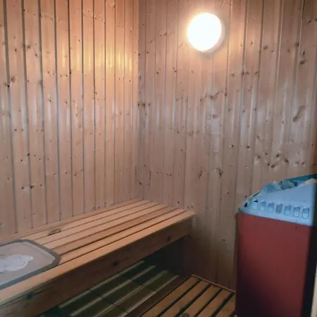 Semesterbostad Husdjursvänligt I Med Bastu *